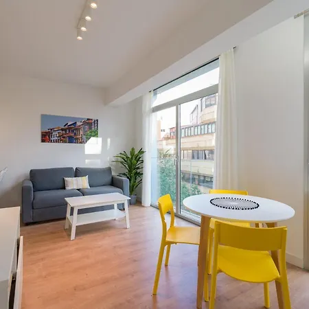 Апартаменты Loft - Side Sea Views - Aircon & Wifi