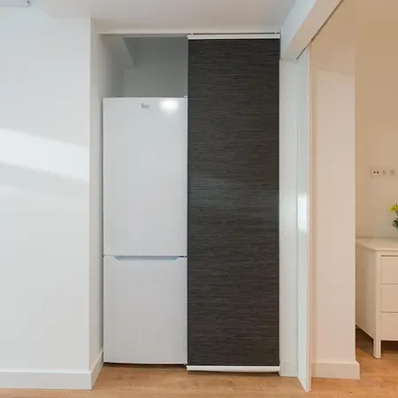 Loft - Side Sea Views - Aircon & Wifi Lejlighed